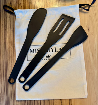 3-Piece Eco-Friendly Kitchen Utensil Set – Pine Wood Composite Cooking Tools with Reusable Canvas Storage Bag